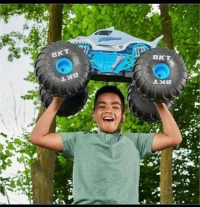MONSTER JAM Remote Control RC Monster Megalodon Truck 4WD Toy 1:6 -Parts Only!! - Picture 1 of 4