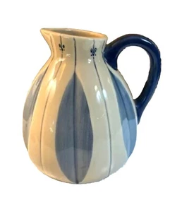Tender Heart Treasures Pitcher Jug Tan and Blue Pottery Ceramic 2001 - 7 in - Picture 1 of 8
