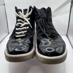 Zapatos de baloncesto Jordan Max Aura negros blancos dorados para hombre talla 10,5 AQ9084-041 - Imagen 1 de 9