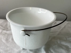 Vintage Indiana Glass Milk Glass 3 Footed Cauldron with Metal Handle - Picture 1 of 6