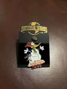 Spilla Disney 2003 Woody Woodpecker pupazzo di neve Universal Studios spilla commerciale A1 - Foto 1 di 3