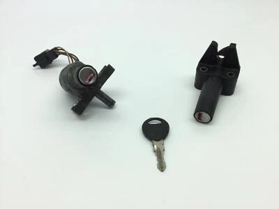 BLOCCHETTO ACCENSIONE SERRATURA E CHIAVE MBK BOOSTER SPIRIT 50 2000 SA062 - Immagine 1 di 4