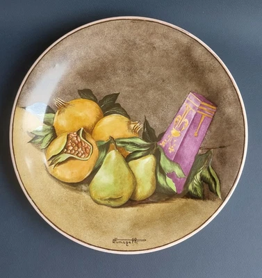 1960 STUPENDO PIATTO PORCELLANA  DIPINTO A MANO NATURA MORTA FIRMA FUMAGALLI - Immagine 1 di 4