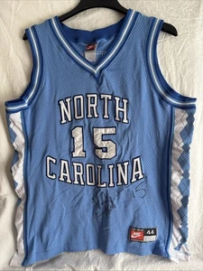 Von Vince Carter signiertes UNC Trikot Größe Large - Bild 1 von 8
