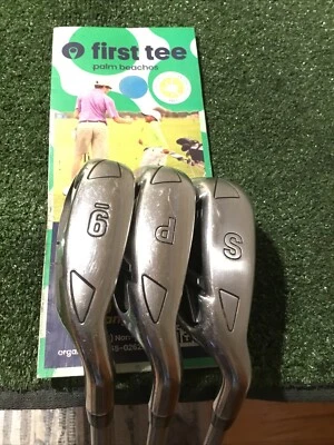 Callaway Ladies Edge Irons/Wedge Set (9-PW-SW) W-Flex Graphite Shafts - Image 1 of 4