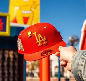 New Era Los Angeles Dodgers Simpsons Pack 59FIFTY Hat 75th WS Patch Size 7 3/8 - Picture 1 of 10