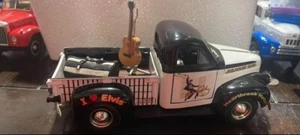 ELVIS PRESLEY ERTL HAMILTON 1:25 SCALE 1947 STUDEBAKER "JAIL HOUSE ROCK"PICKUP - Picture 1 of 8
