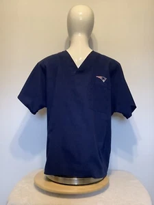 NFL Unisex New England Patriots Scrub Top Size Medium Football Sports Team - Picture 1 of 3