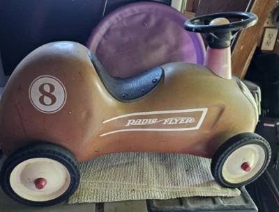 Radio Flyer RETIRADO De Colección Modelo 8 METAL Pequeño Rojo Roadster Juguete Paseo en Coche ¡BONITO! Foto 1 de 4