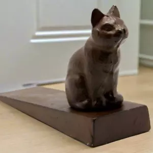 Cast Iron Cat Door Stop Wedge Vintage Rustic Brown Doorstop Heavy Weight Stay - Picture 1 of 9