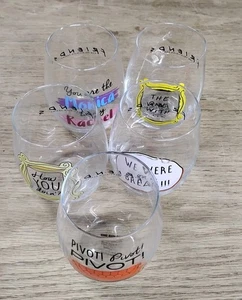 Set 5 bicchieri da vino Friends TV Show citazioni iconiche senza stelo 16 oz come si va - Foto 1 di 20