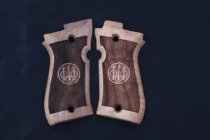 KSD Brand Beretta 81F, 81 FS, 84 F, 84 FS, 84 Cheetah Compatible Walnut Grip - Picture 1 of 1
