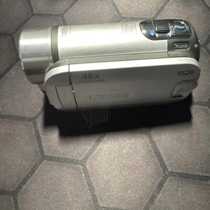 Canon FS20 Digital Video Camcorder 2000X Digital Zoom Not Tested! - Picture 1 of 7