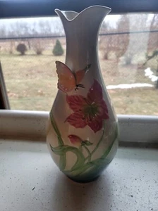 Smithsonian Institution Porcelain Butterfly and Flower Vase 14.25" - Picture 1 of 2