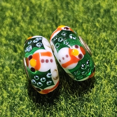 Trollbeads Muñeco de Nieve Evergreen Navidad Único Juego de Cuentas de Vidrio ÚNICO EN SU CLASE DIFÍCIL DE ENCONTRAR Foto 1 de 4