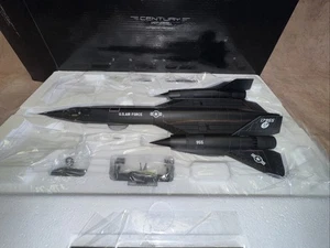 Century Wings 1/72 CW001650 SR-71A Blackbird USAF, #61-7955 Skunk Works - Picture 1 of 10
