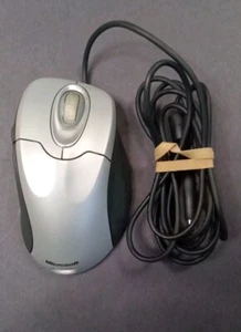 Microsoft IntelliMouse Explorer 4.0 a USB Model 1004 Silver 5 Button Tilt Wheel - Picture 1 of 2