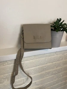 VTG Y2K Esprit Beige Leather Crossbody Purse Raffia Stitch Minimalist Bag - Picture 1 of 11