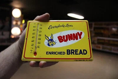 RARE 1950s BUNNY BREAD DEALER PAINTED METAL THERMOMETER SIGN STORE GAS OIL FARM - Image 1 of 4