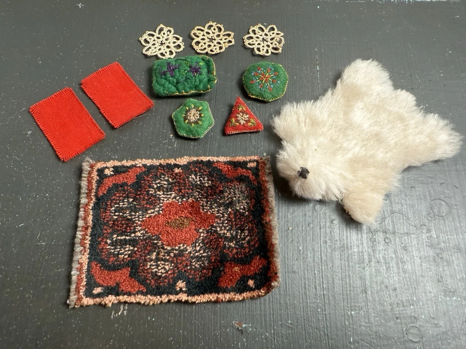 Vintage Dollhouse Miniatures Rug Pillows Doilies Placemats Bear Rug Lot of 11 - Image 1 of 4