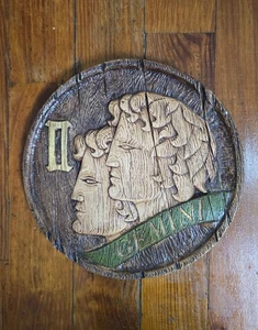 Vintage Gemini Wall Art Plaque Zodiac Sign Horoscope Ceramic Barrel top 9.5" - Picture 1 of 8