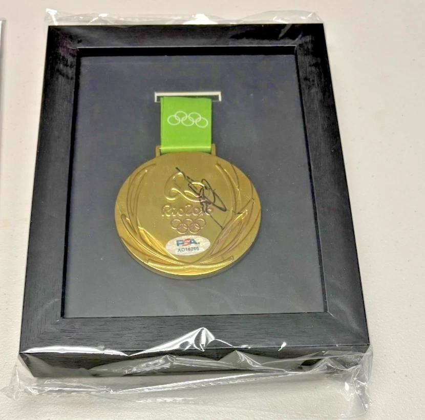 KEVIN DURANT SIGNED 2016 RIO OLYMPICS USA FRAMED GOLD MEDAL! PSA/DNA AUTHENTIC! - Image 1 of 3