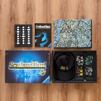 Scotland Yard - Hunting Mr. X Board Game (Ravensburger) 2004 - VGC, COMPLETE - Image 1 of 4