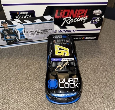 Shane Van Gisbergen Firmado 2024 Portland Race Ganar Escala 1:24 Diecast NASCAR CERTIFICADO DE AUTENTICIDAD Foto 1 de 4