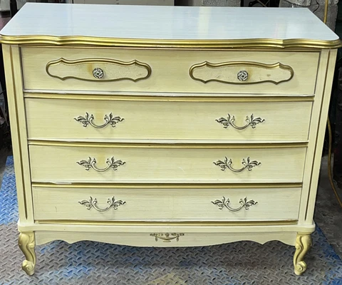 VINTAGE FRENCH PROVINCIAL 3 DRAWER DRESSER GOLD TRIM GREAT CONDITION Cover