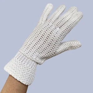 1960’s 1970’s Vintage Hand Crochet Knitted White Cotton Gloves - Picture 1 of 5