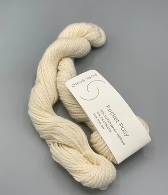 HILO BLANCO RELIQUIA BOLSILLO POSY PÚRPURA SOHO Merino/Cachemira/Nylon 79 Yardas Foto 1 de 2