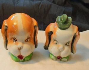 VINTAGE MR. & MRS DOG HEADS SALT & PEPPER SHAKERS RARE - Picture 1 of 8