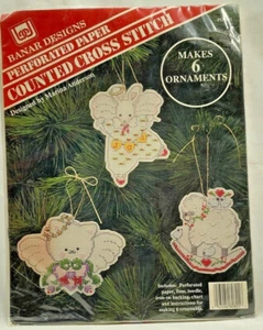 NEW 1990s Banar Designs Perforated Paper Cross Stitch Ornament Kit Makes 6 8384 - Picture 1 of 2