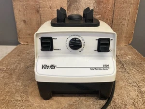 Vitamix VM0103 Vita-mix 5000 Frullatore Centro Nutrizione Totale Unità Motore Solo Base - Foto 1 di 10