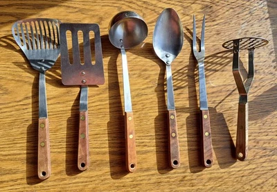 6 Piece Vintage Robinson Knife Co Stainless Wooden Handle Turner, Spoon, Fork - Image 1 of 4