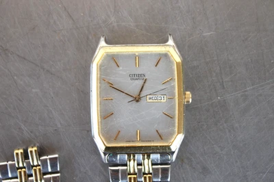 Citizen 1000-S63871 石英薄矩形背心双色男士手表现状 #2 — 第 1/4 张图片