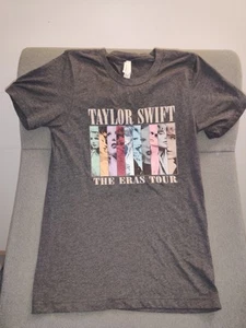 Taylor Swift The Eras Tour Photography Graphic Tee Shirt Small - Picture 1 of 2