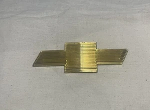 Original Vintage 1970’s OEM Chevrolet Bowtie Emblem. 4,5 Zoll x 1,5 Zoll - Bild 1 von 4