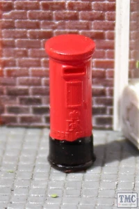 GM462 Gaugemaster OO Gauge Pillar Boxes 2 pcs (Pre-Built) - Picture 1 of 1