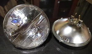 Juego de 2 bombillas de faros de colección Westinghouse 4001 High Beam Safe-T-Beam - Imagen 1 de 4