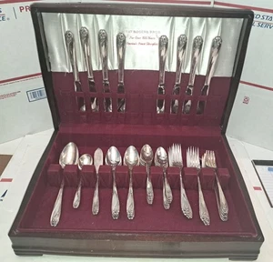 Vintage 1847 Rogers Bros Silber Teller Narzisse Besteck Set Holzkiste 51 Teile - Bild 1 von 20