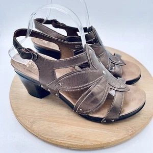 Dansko Sandalen Damen 10 41 braun Leder Knöchelriemen Absatz Nieten - Bild 1 von 11