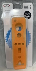 Una (1) NUEVA CUBIERTA REMOTA SELLADA Nintendo Wii/Guante ""Brilla en la oscuridad"" naranja - Imagen 1 de 6
