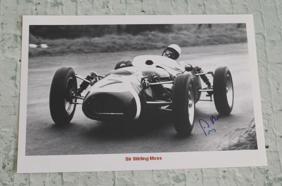 ORIGINAL Autogramm von Sir Stirling Moss. pers. gesammelt. 20x30 cm Foto. 100% E - Bild 1 von 1