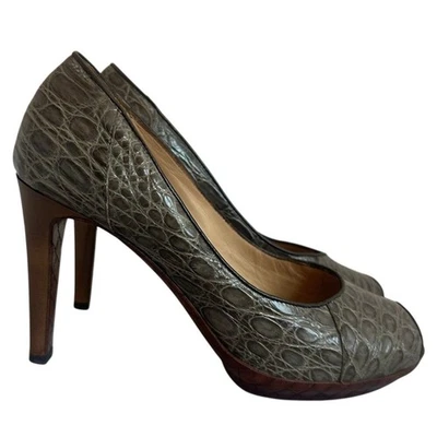 Женские кожаные туфли-лодочки на высоких каблуках Bottega Veneta с текстурированным носком размер 36,5 ЕС 6 - Изображение 1 из 4