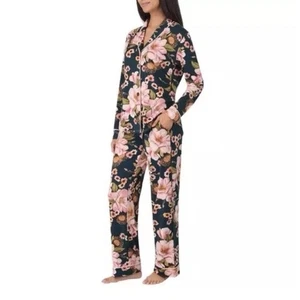 Room Service Womens 2-Piece Shawl Collar Pajama Set - Size M - Picture 1 of 10