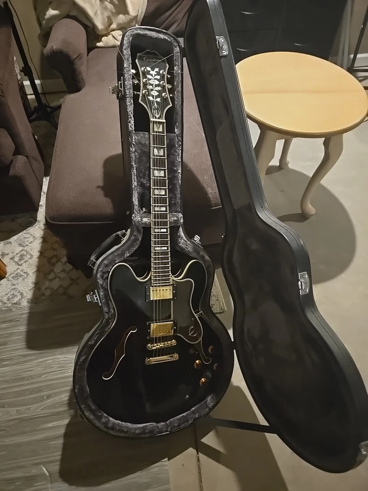 Guitarra Eléctrica Epiphone Sheraton II Hecha en Corea Semi-Hueca Seymour Duncan Foto 1 de 1