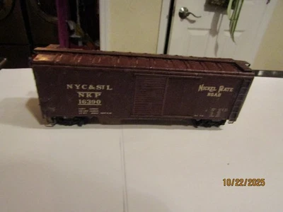 Vintage HO Tin Metal & Wood 40' SD Box Car Nickel Plate Road NYC & StL NKP 16390 - Image 1 of 4