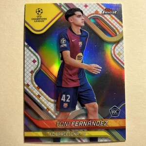 2025 Topps Finest UEFA Toni Fernández Refractor RC #123 FC Barcelona Rookie - Imagen 1 de 2