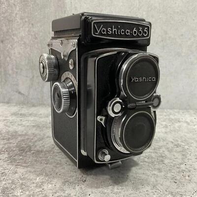 VTG YashicaFlex Yashica 635 TLR 120mm or 35mm Film Camera f3.5 80mm Japan + Case - Image 1 of 4